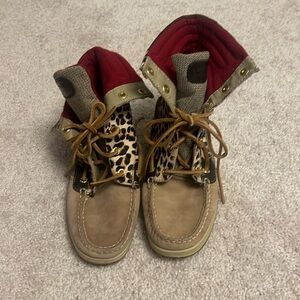 High top sperry
